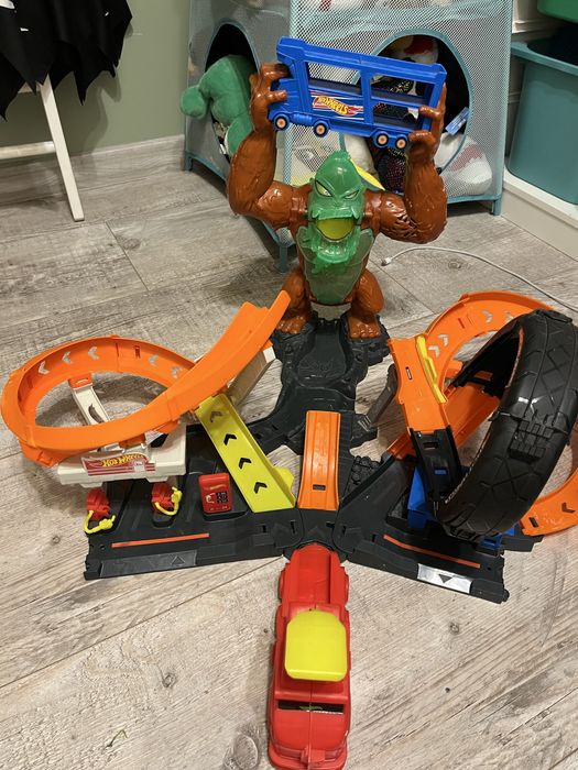 Hot Wheels City Goryl Toksyczny Atak