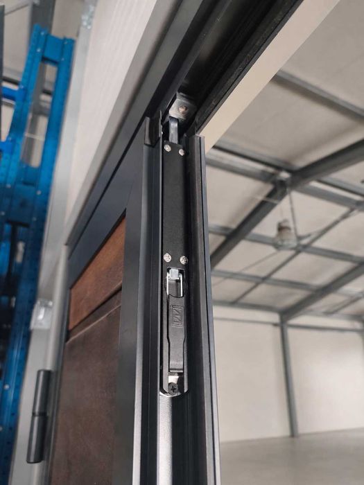 Brama garażowa dwuskrzydłowa rozwierna ocieplana 40mm bramy garażowe panelowe aluminiowe techniczne gospodarcze garażowych drzwi wejściowe skrzydłowe
