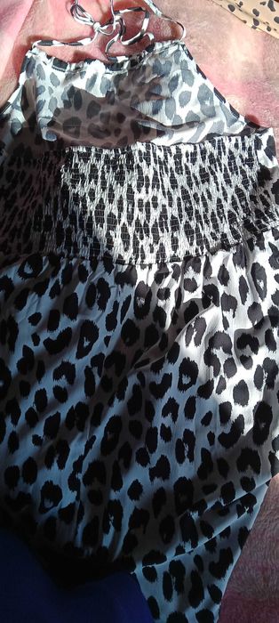 Saias e vestido novos