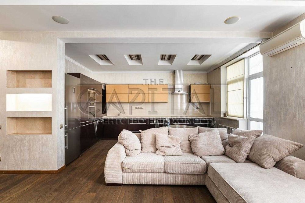 Продаж 3-к квартири в самому центрі по вул.Антоновича