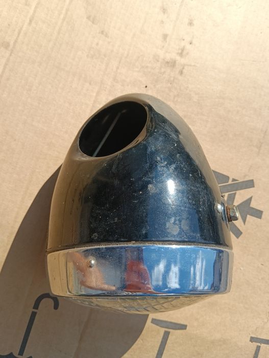 Продам нову фару на мотоцикл ковровець.