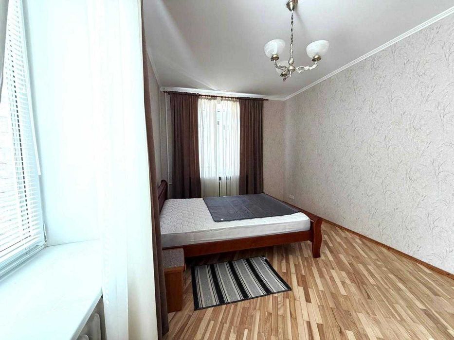 Білоруська 1, 2к,  з ГАЗОМ, низький поверх, метро 2хв, можна з песиком - Вид 5