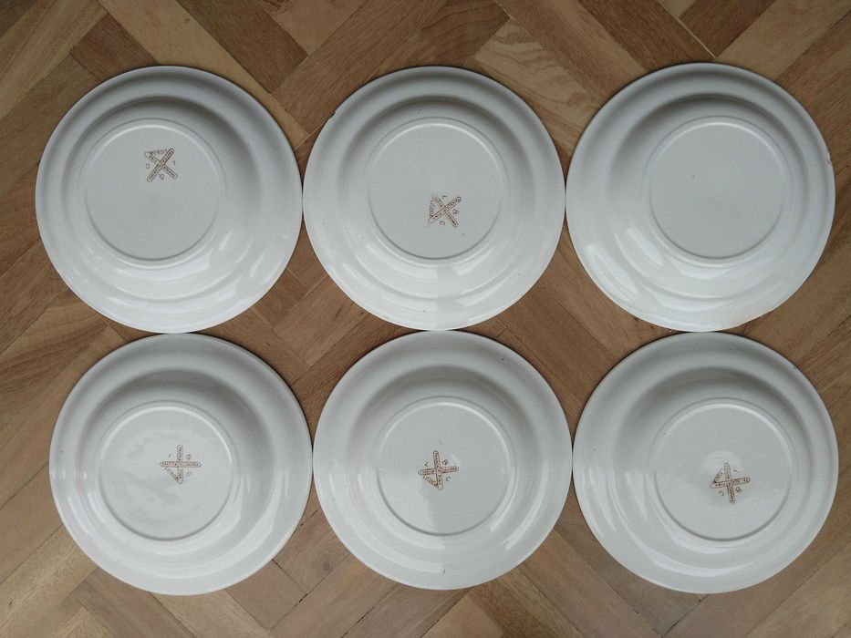 Pratos da Fábrica de Loiça de Alcântara