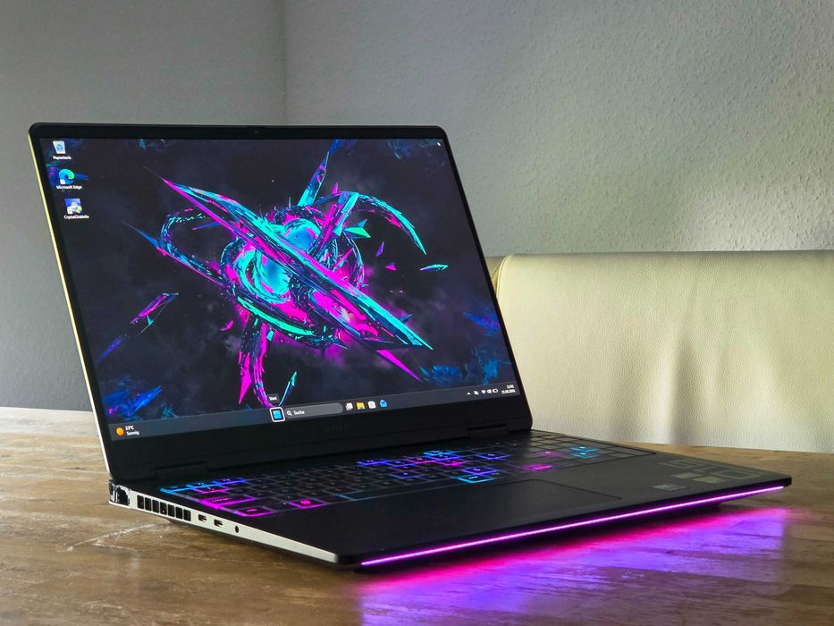 Ігровий ноутбук HP OMEN MAX 16, Core Ultra 9 275HX, RTX 5080, 64/2Tb SSD