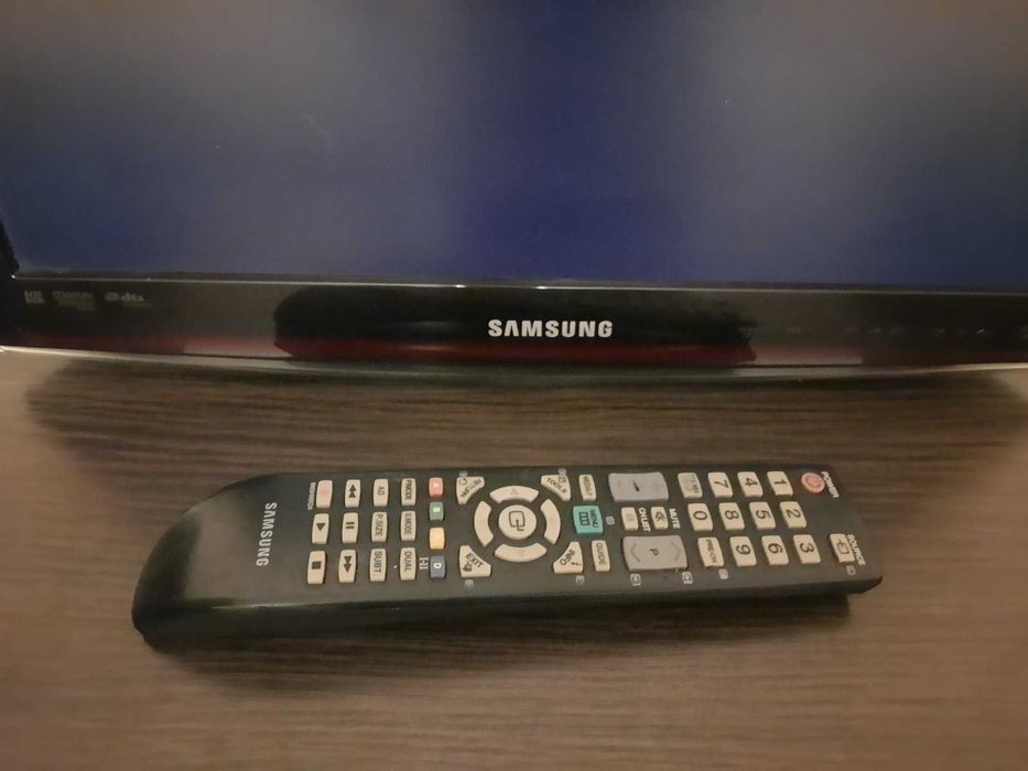 Телевизор Samsung  диагональ 19 дюймов