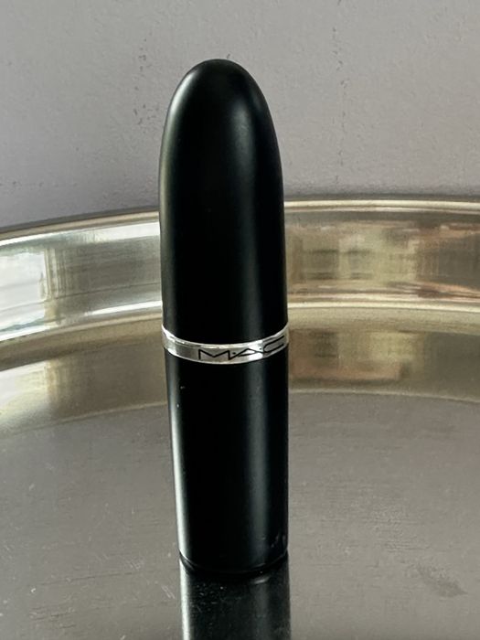 Mac Saint Germain M·A·Cximal silky matte lipstick