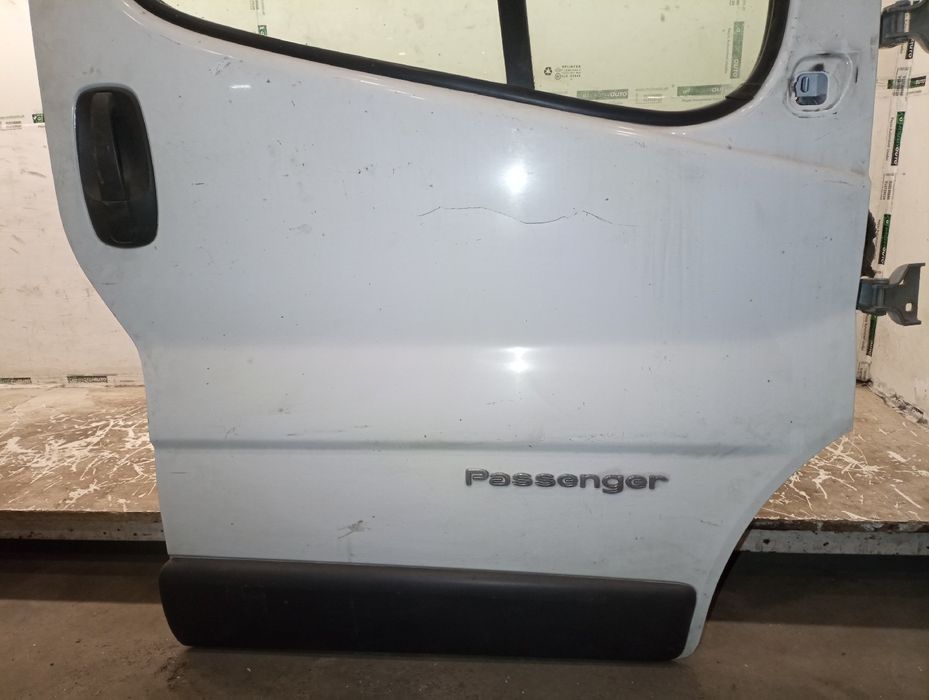 Porta frente esquerda - renault trafic ii caixa (fl) | 01 -