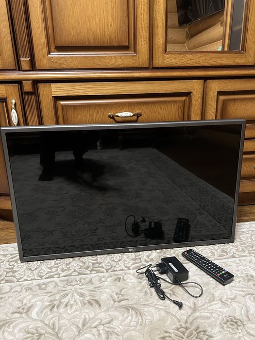 Телевізор LG 32LF510U