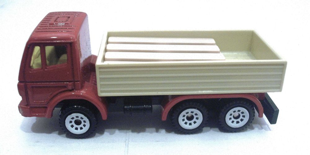 Siku Mercedes Actros 6-wheel Truck -escala +/- 1/64