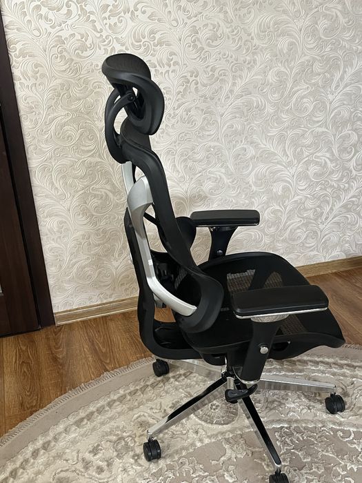 Офісне крісло Richman Perfomance, максимальний комфорт для спини.