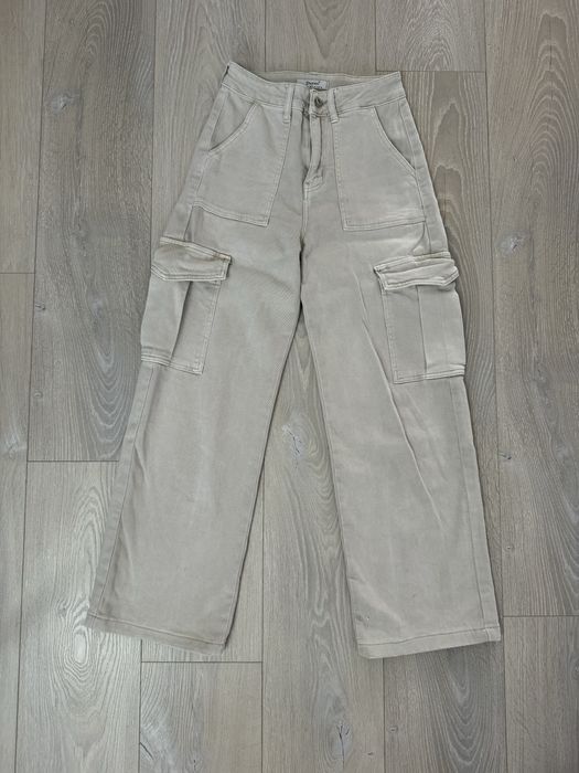 Джинси з карманами