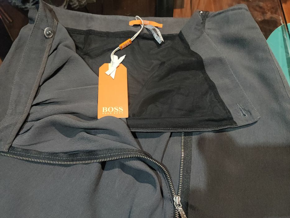 Saia Hugo Boss Nova