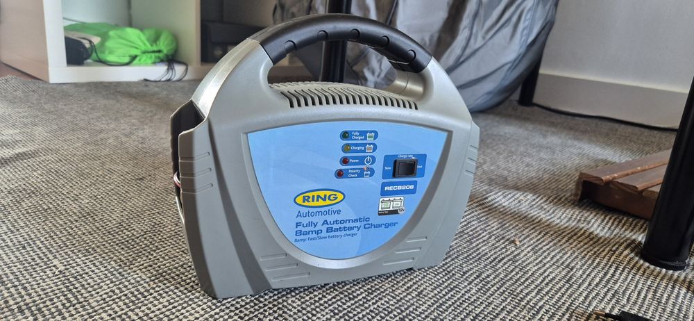 Carregador auto/moto