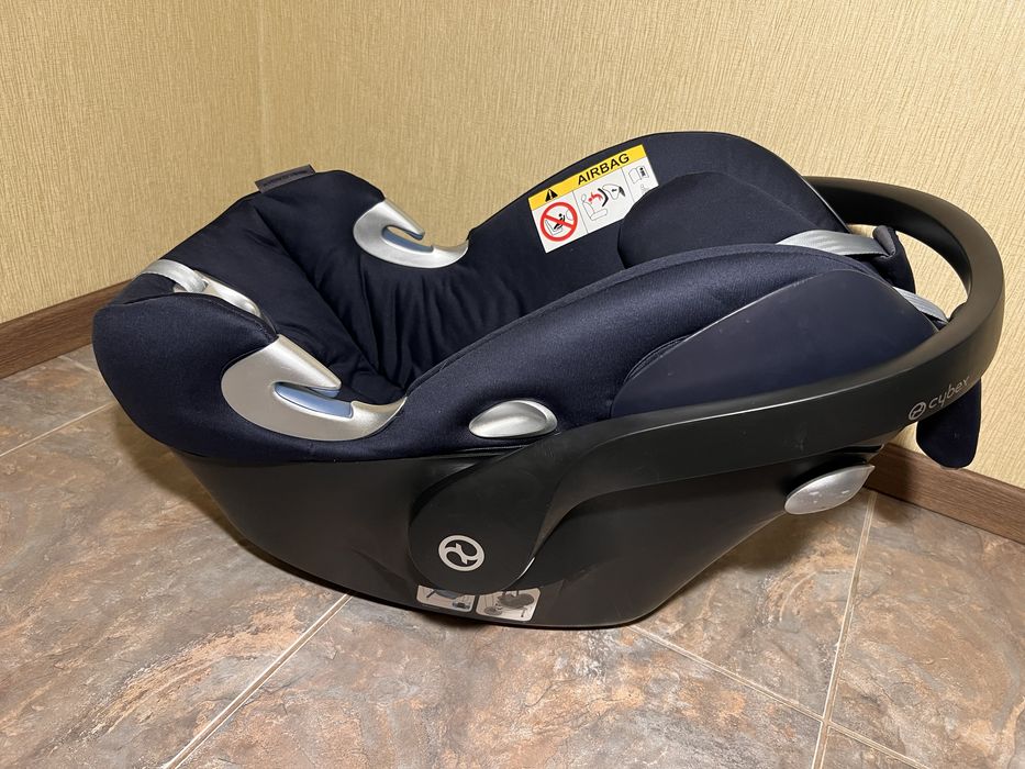 Автокрісло Cybex