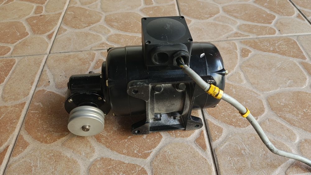 Silnik elektryczny Groschopp DM 90-60 65W 400/230V 1400 obr./min