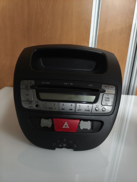 Radio + Moldura - Citroen C1 | Toyota Aygo | Peugeot 107