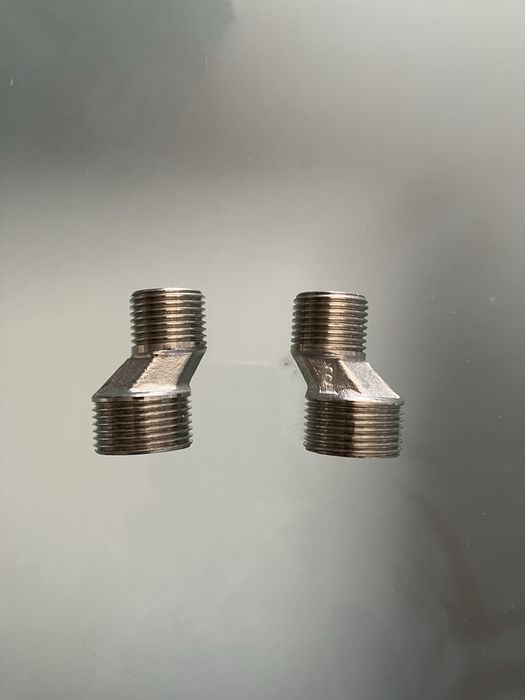 Adaptadores em latão com excêntricas ajustáveis