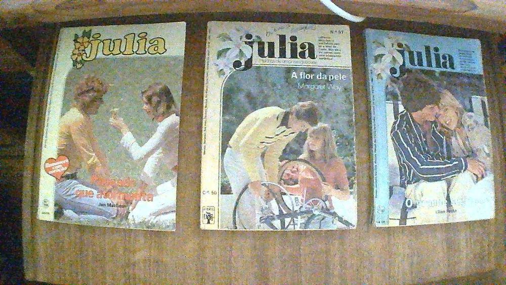 livros antigos romance e policiais cowboys