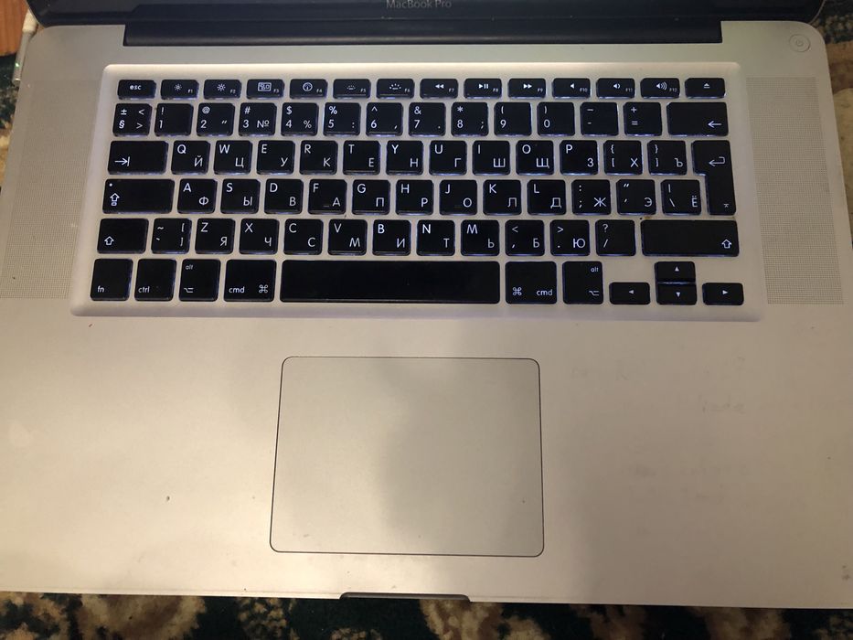 Apple macbook pro 2010 15