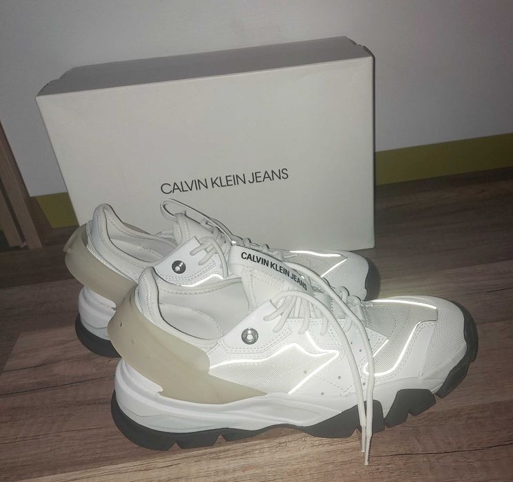 Calvin Klein buty 40