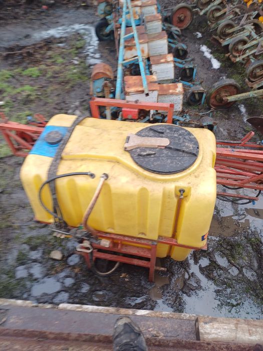 Продам агд 2.4 супн 6,плуги опрыскиватель