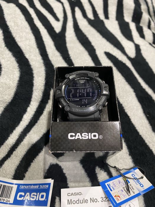 Продам годинник Casio ae-1500wh