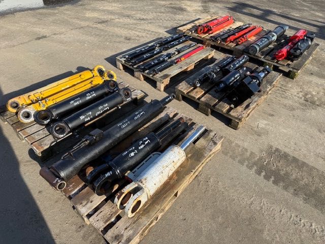 SIŁOWNIK hydrauliczny przemysłowy nowy komplet  palety 6