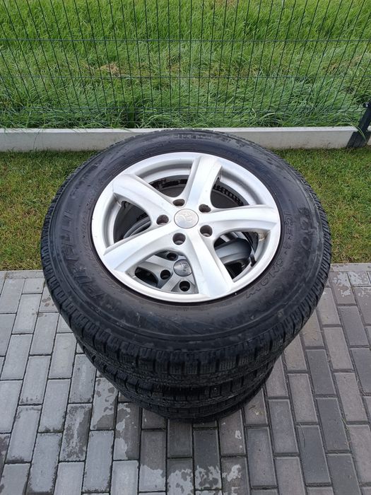 Alufelgi R16, Opony zimowe Pirelli