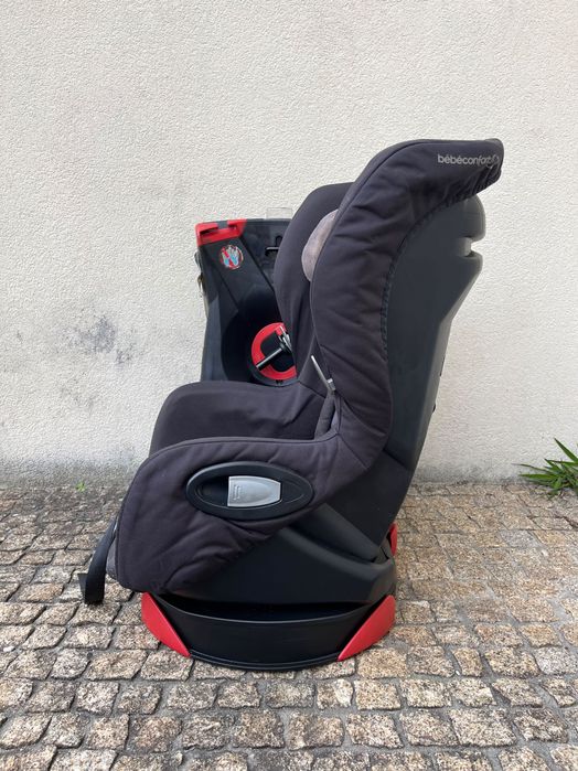 Cadeira auto Axiss da Bebé Confort