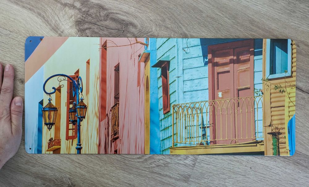 Quatro metal decorativo