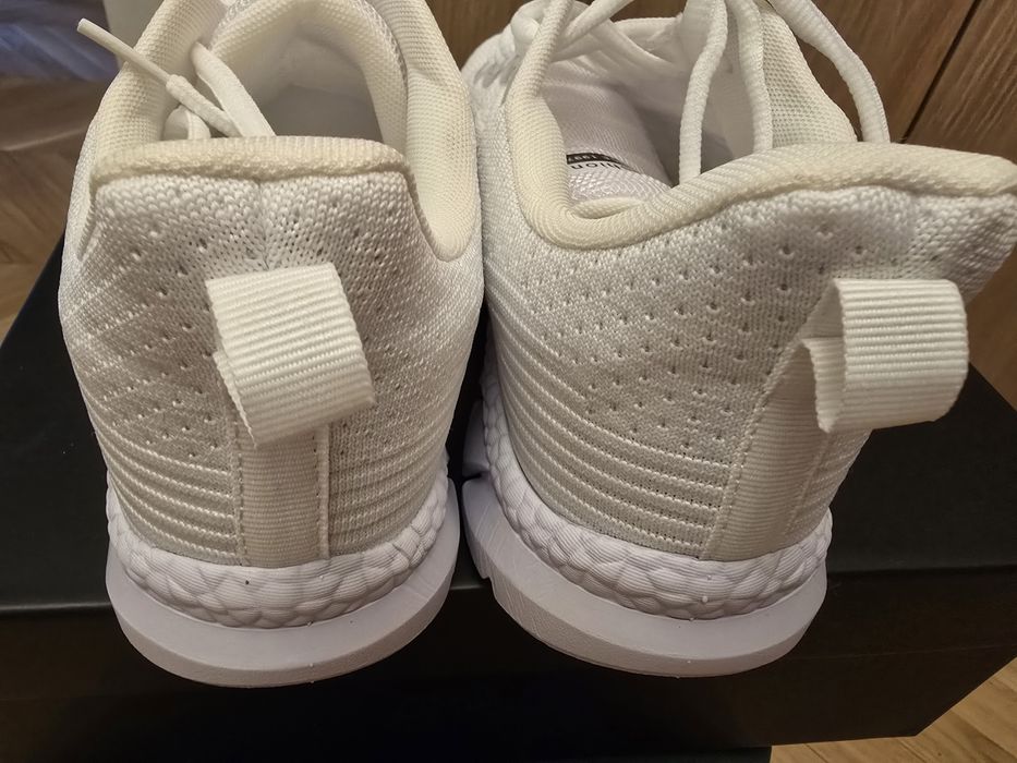 50 % Taniej Super  lekkie  i wygodne buty sportowe  roz. 42
