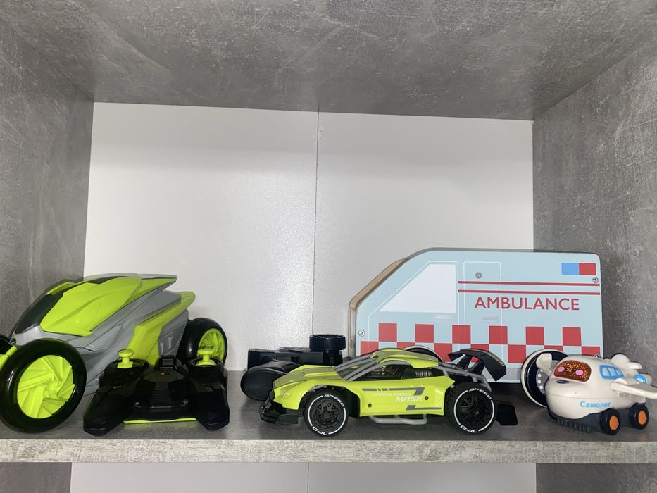 Машинка на пульту