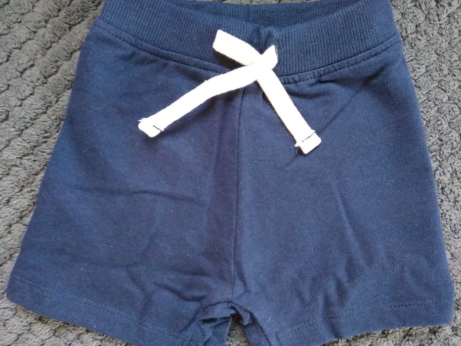 Szorty dresowe niemowlęce rozm.68