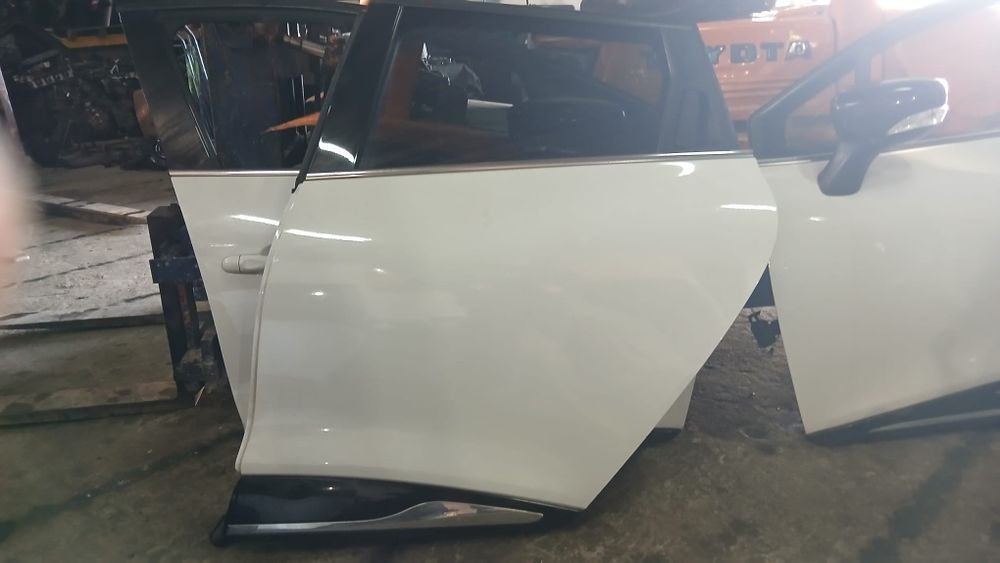 Portas Renault Clio IV Carrinha