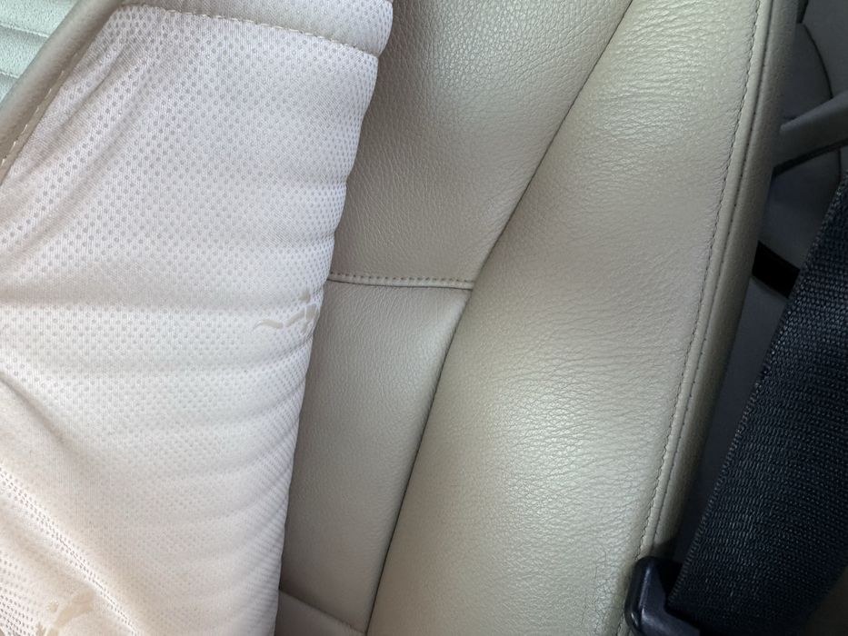 Продам BMW e90  2005