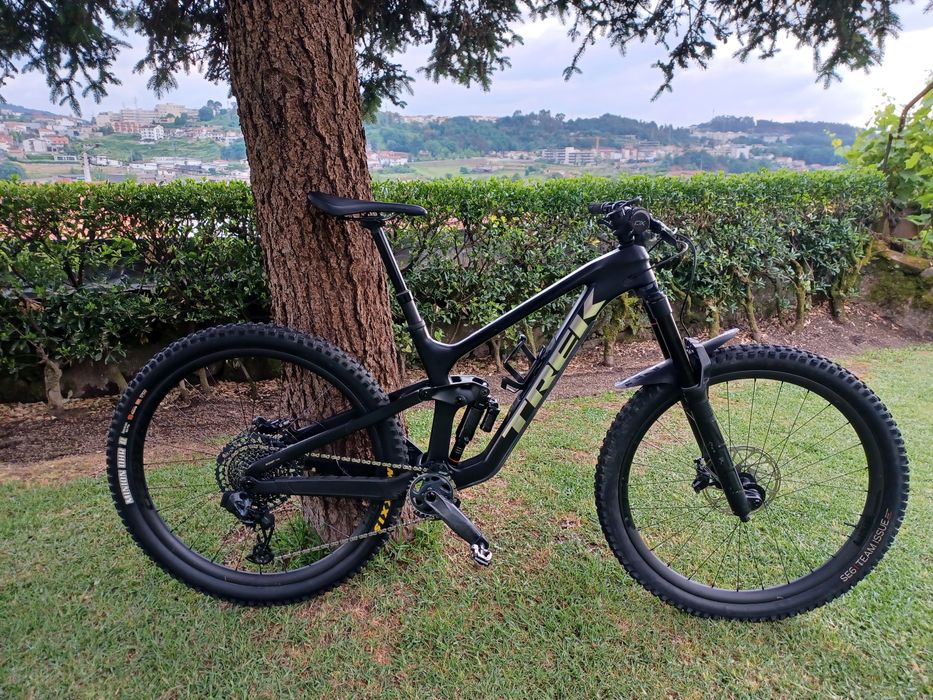 Bicicleta Trek Slash 9.8 GX AXS Gen 5 2024