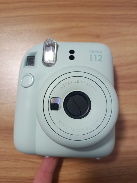 intax mini 12 палароїдний фотоапарат