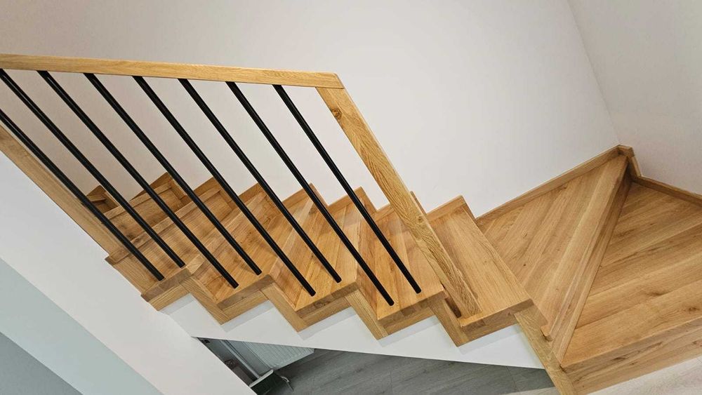 Stopnie drewniane dębowe / trepy / schody/ parapety /  MONTAŻ