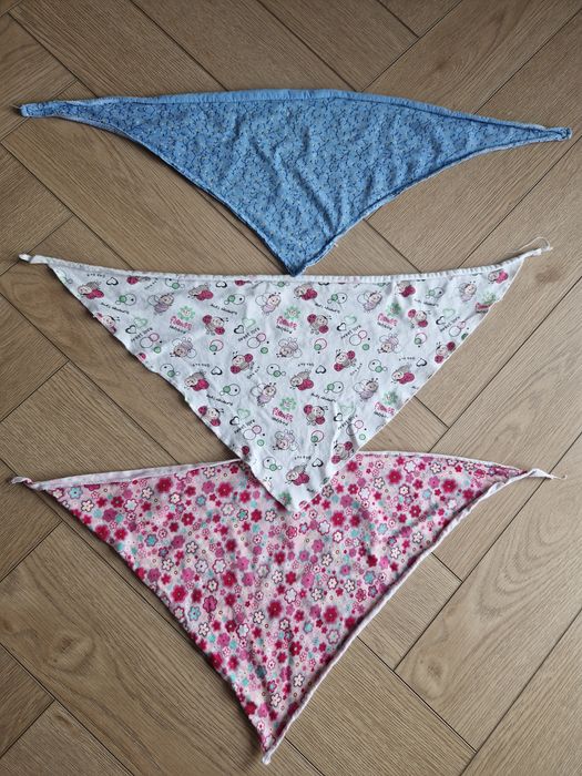 Apaszki, chustki dla dziewczynki