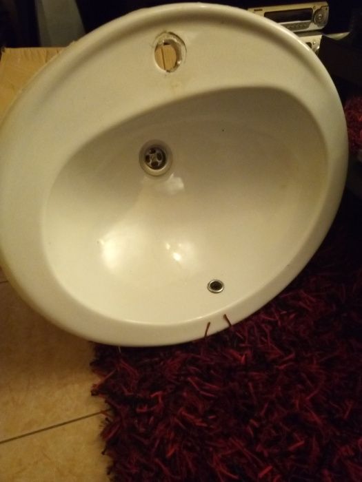 Lavatório com pedra mármore