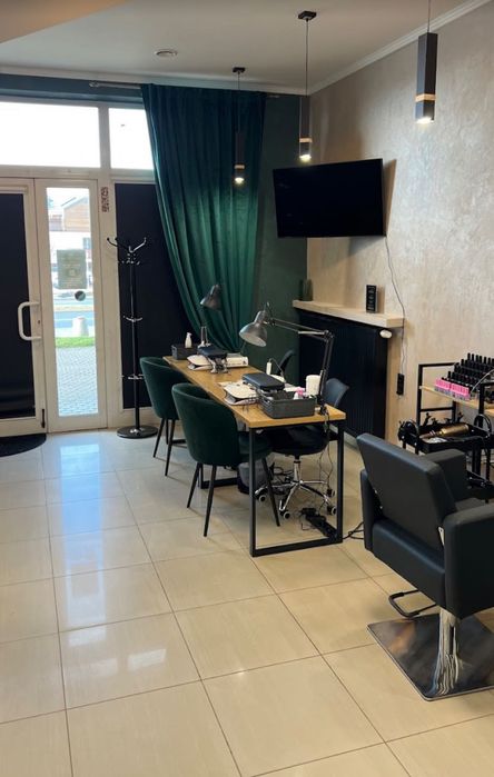 Wynajem stanowisk beauty | manicure | fryzjer | gabinet | Ursynów