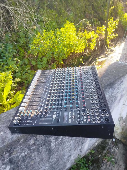 Mesa de Mistura Montarbo MCR16FX