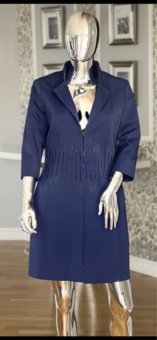 Nowy płaszcz granatowy 38