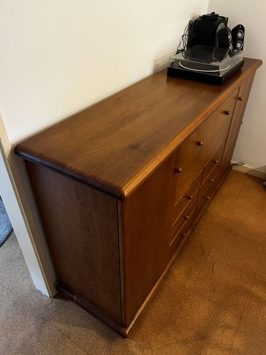 Aparador + móvel de TV em madeira maciça