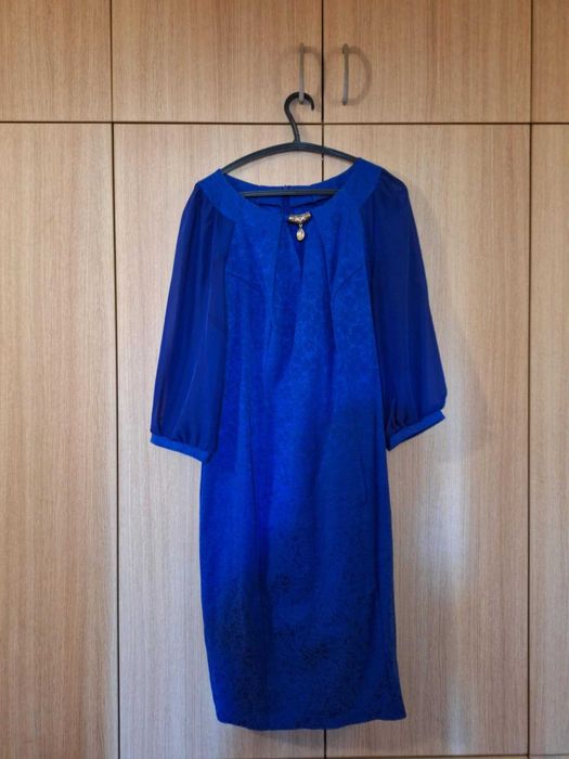 Нарядне жіноче плаття 50 розміру