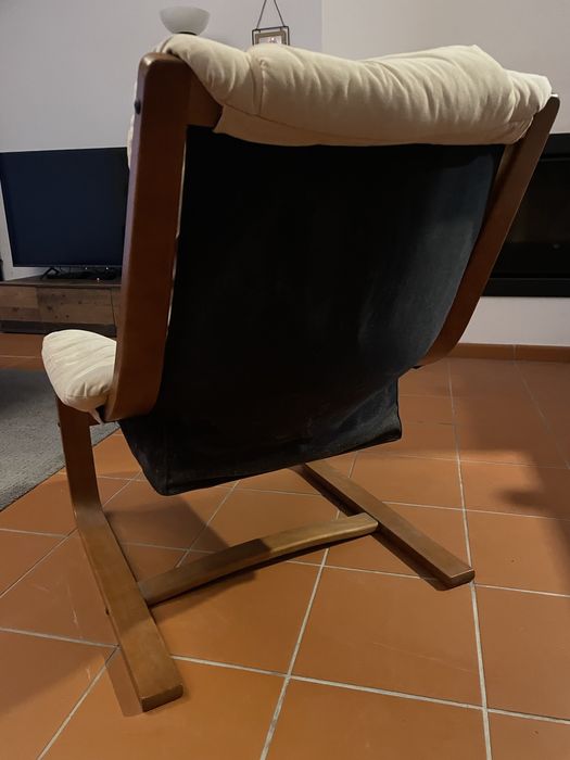 Cadeirão bege para sala