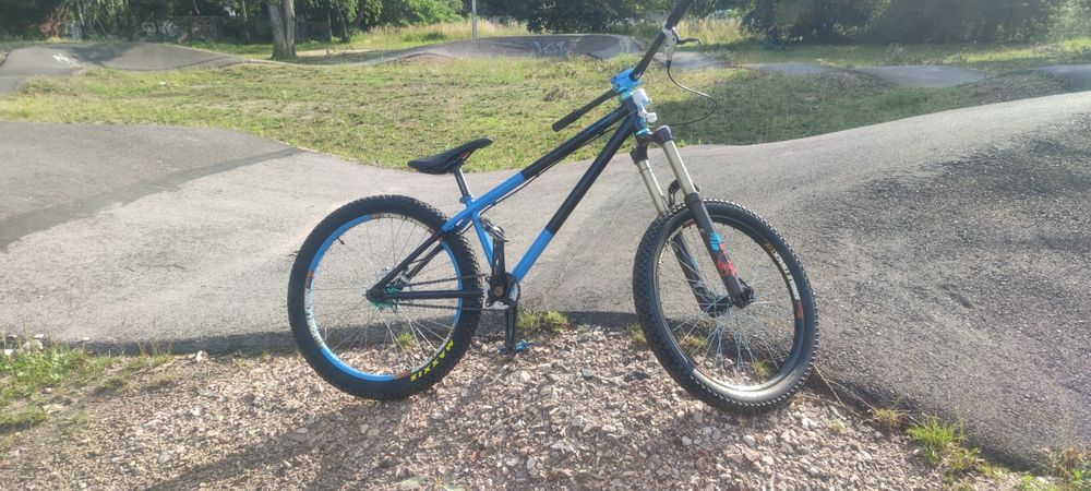 Ns Metropolis 2 2010r