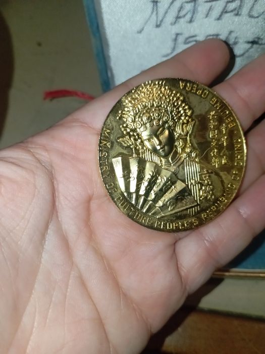 Medalha chinesa bom estado