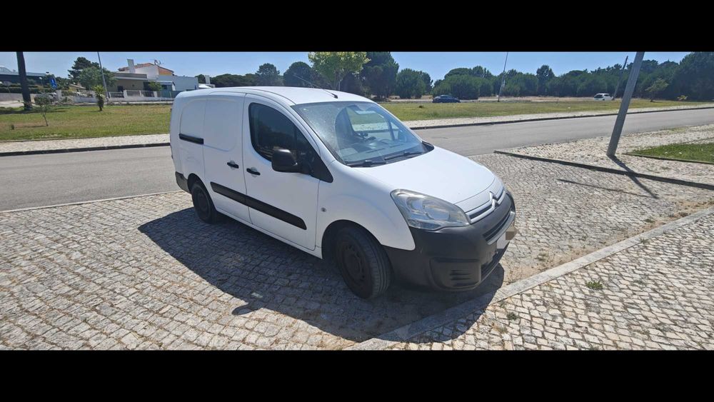Citroën Berlingo L2 (Longa) 3 Lugares 1.6 HDi | 2016 | Insp. Maio 2027