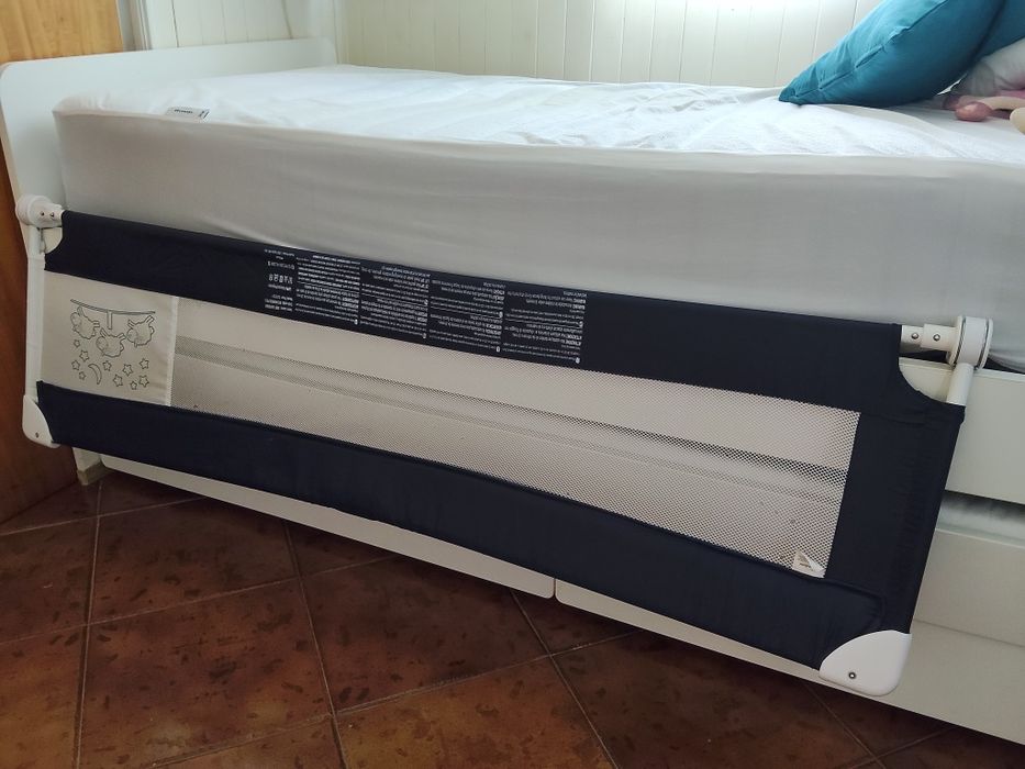 Barreira de segurança para cama